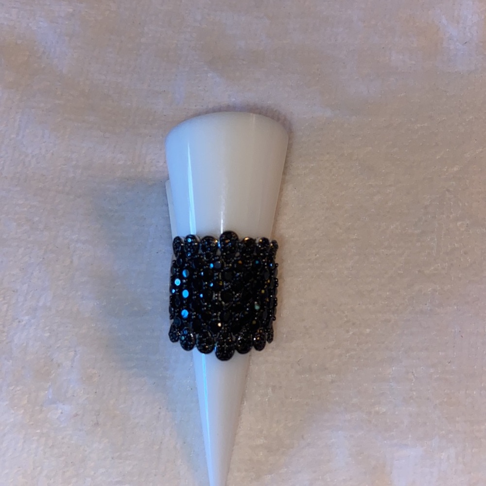 Black Spinel Ring - Picture 4 of 8